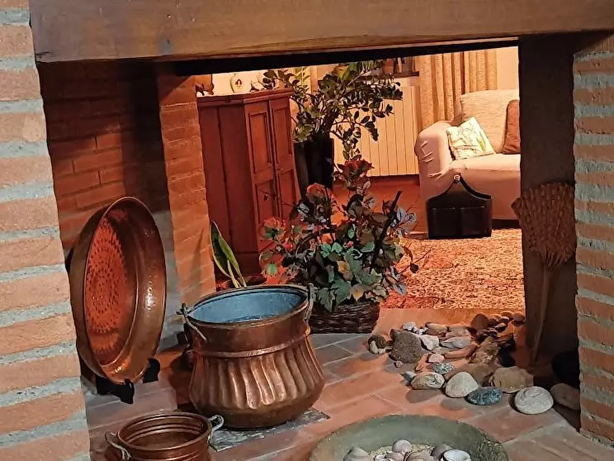 Immagine 9 di Villa in vendita  a Crespina Lorenzana