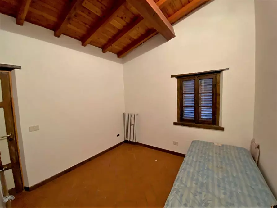 Immagine 24 di Rustico / casale in vendita  a Capannori