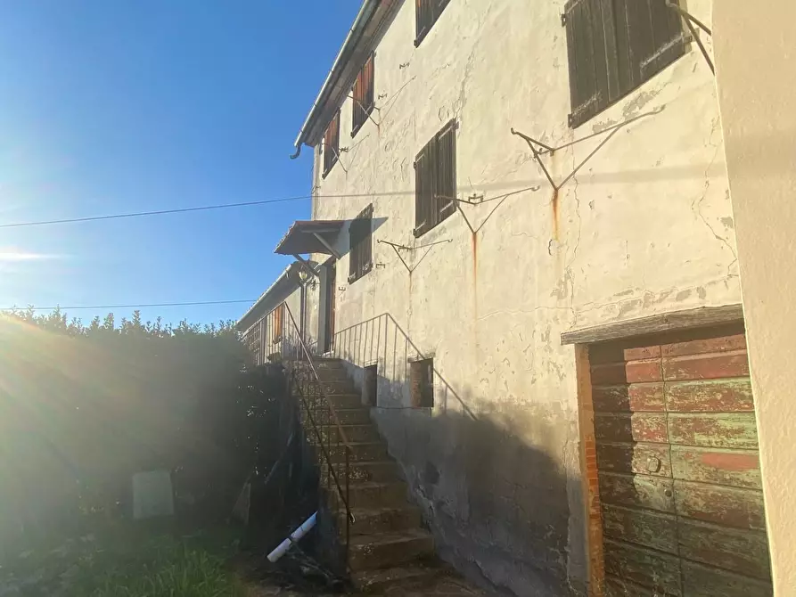 Immagine 26 di Rustico / casale in vendita  a Capannori