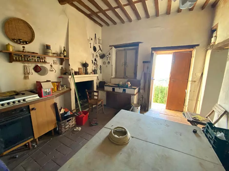 Immagine 27 di Rustico / casale in vendita  a Capannori