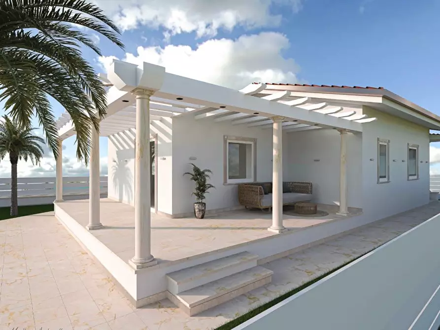 Immagine 4 di Casa indipendente in vendita  a Pietrasanta