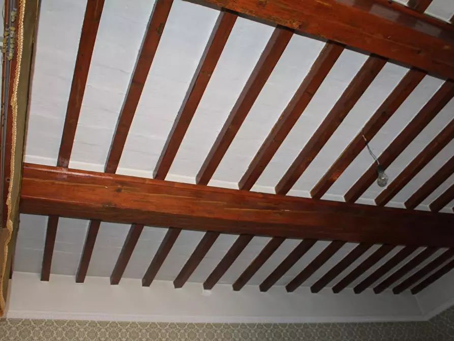 Immagine 10 di Appartamento in vendita  a Buti