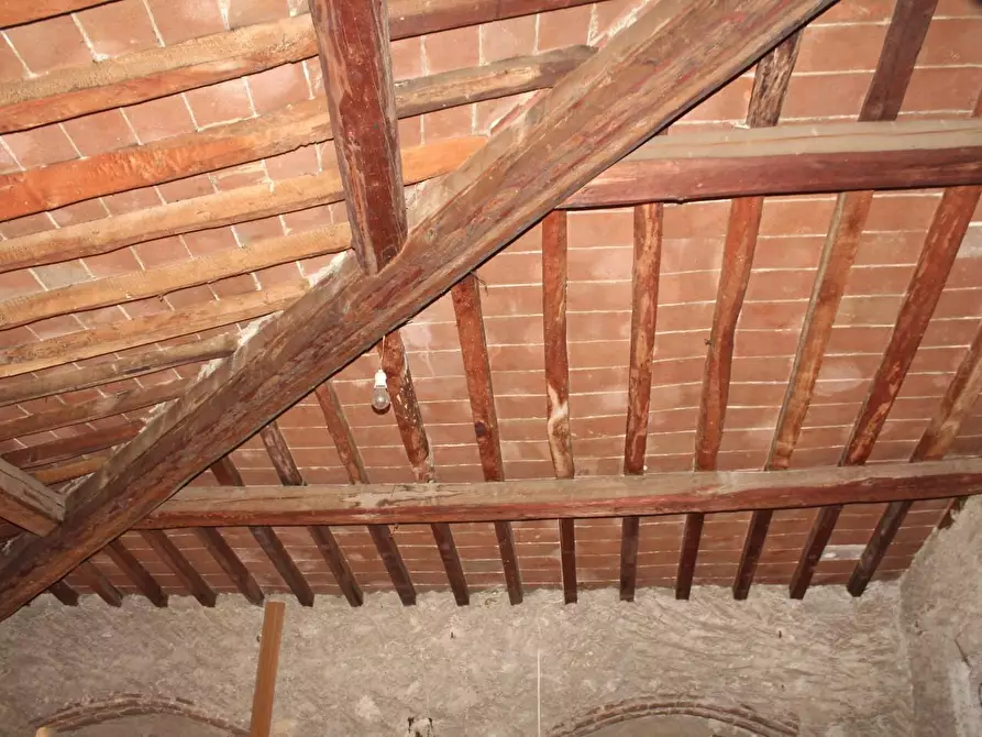 Immagine 23 di Appartamento in vendita  a Buti