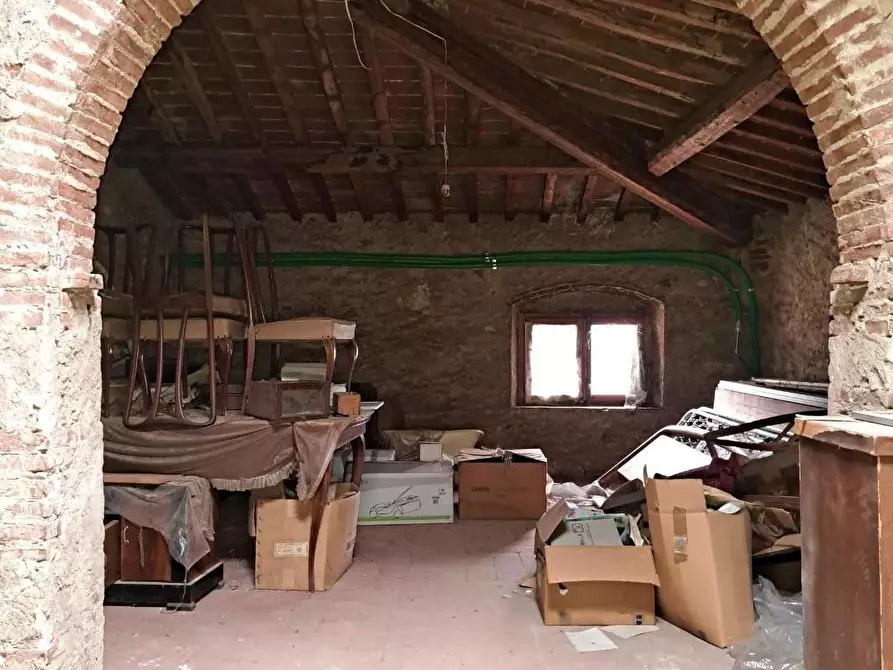 Immagine 21 di Appartamento in vendita  a Buti