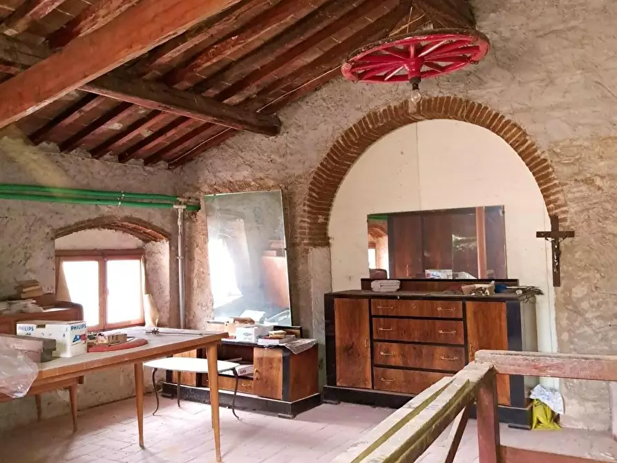 Immagine 15 di Appartamento in vendita  a Buti