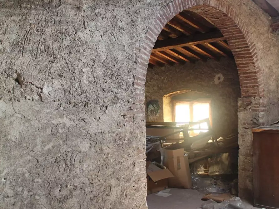 Immagine 20 di Appartamento in vendita  a Buti