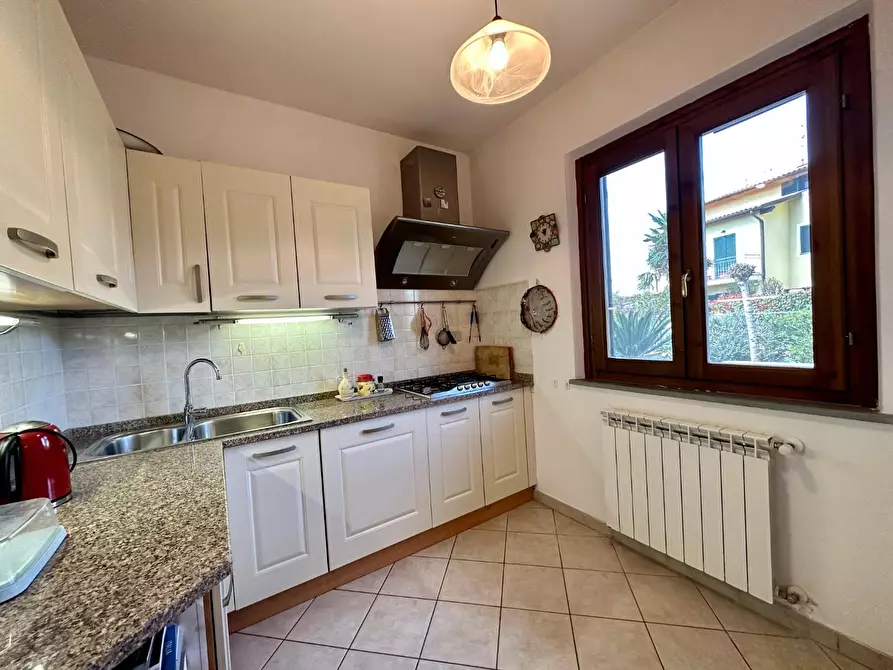 Immagine 16 di Casa quadrifamiliare in vendita  a Massarosa