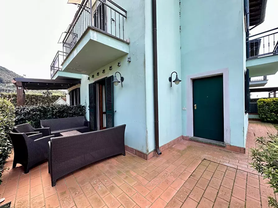 Immagine 7 di Casa quadrifamiliare in vendita  a Massarosa