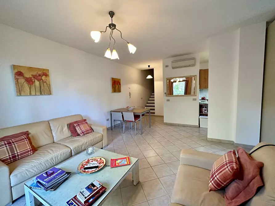 Immagine 21 di Casa quadrifamiliare in vendita  a Massarosa