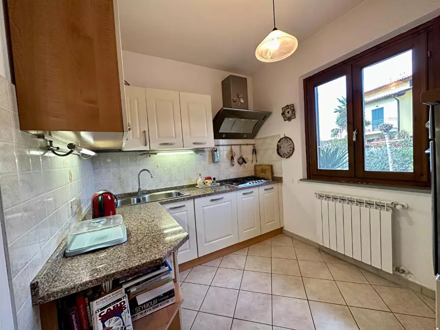 Immagine 17 di Casa quadrifamiliare in vendita  a Massarosa