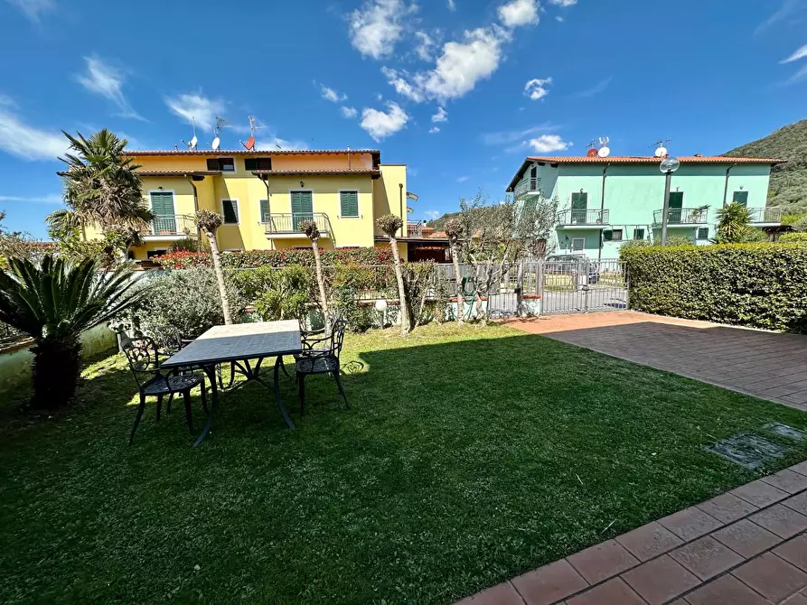 Immagine 62 di Casa quadrifamiliare in vendita  a Massarosa