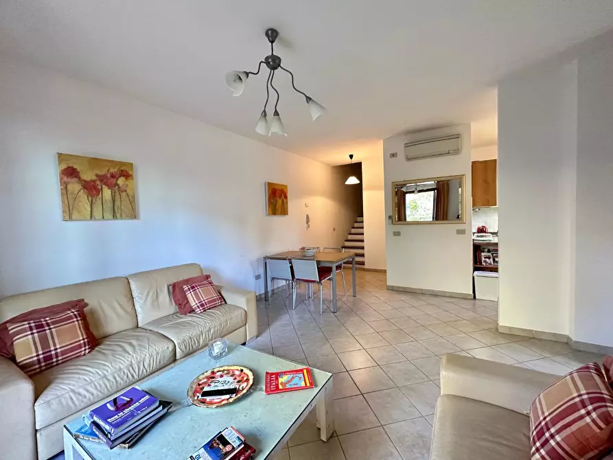 Immagine 9 di Casa quadrifamiliare in vendita  a Massarosa