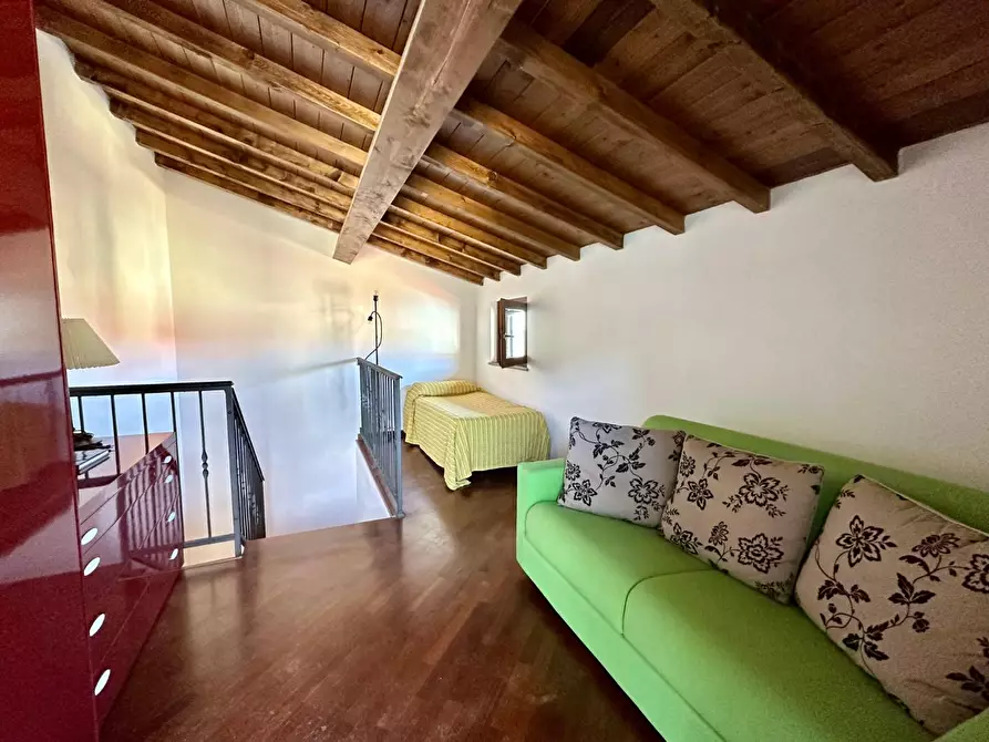 Immagine 49 di Casa quadrifamiliare in vendita  a Massarosa