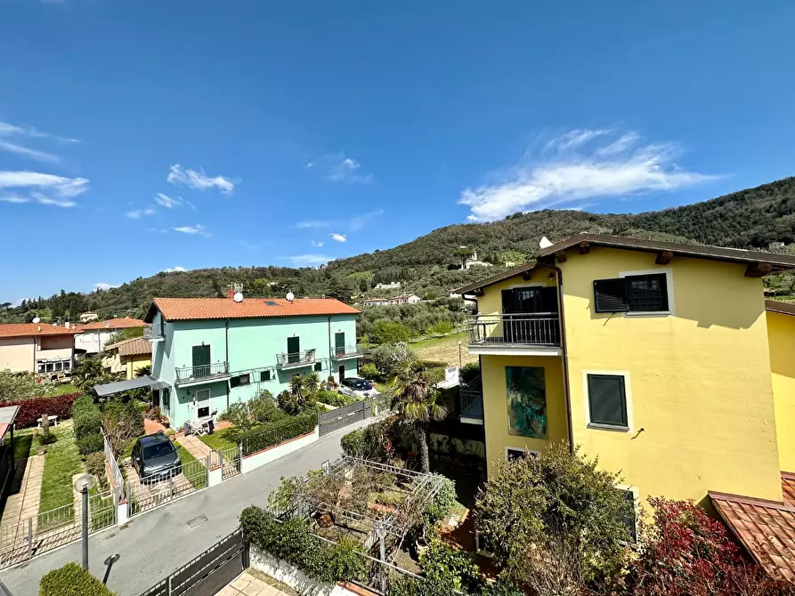 Immagine 61 di Casa quadrifamiliare in vendita  a Massarosa