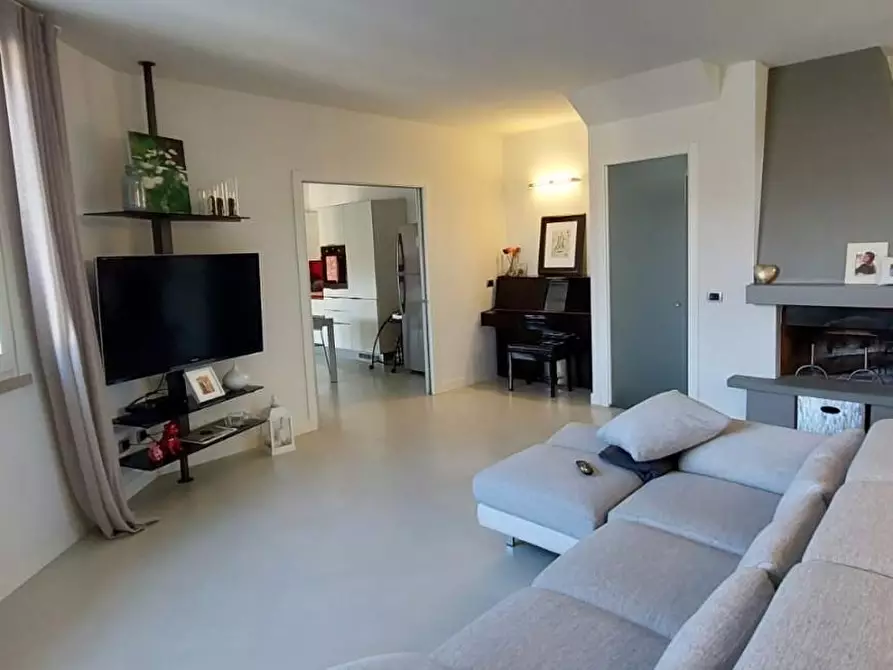 Immagine 10 di Villetta a schiera in vendita  a Montelupo Fiorentino