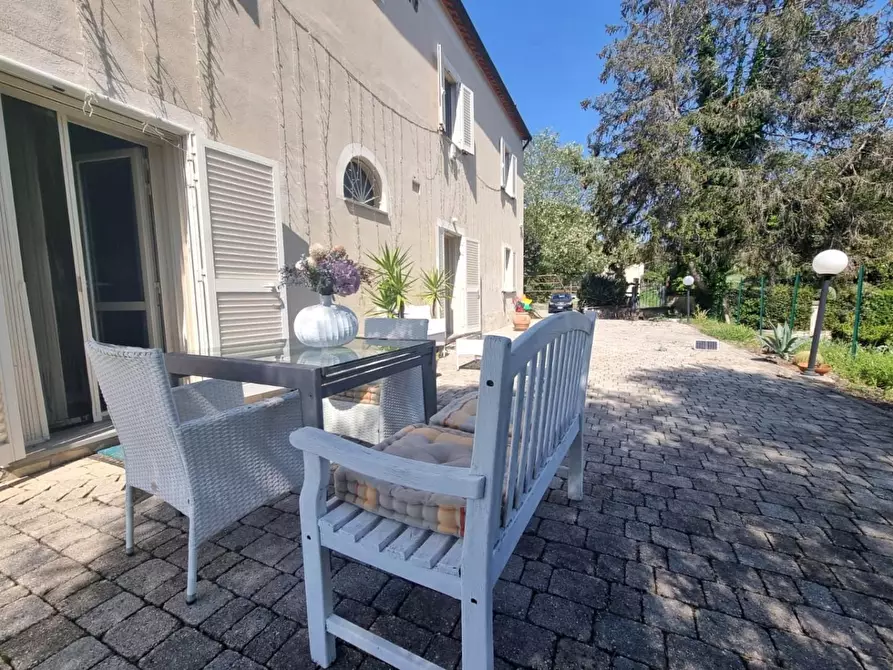 Immagine 1 di Villa in vendita  a San Giuliano Terme