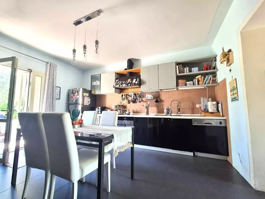 Immagine 9 di Villa in vendita  a San Giuliano Terme