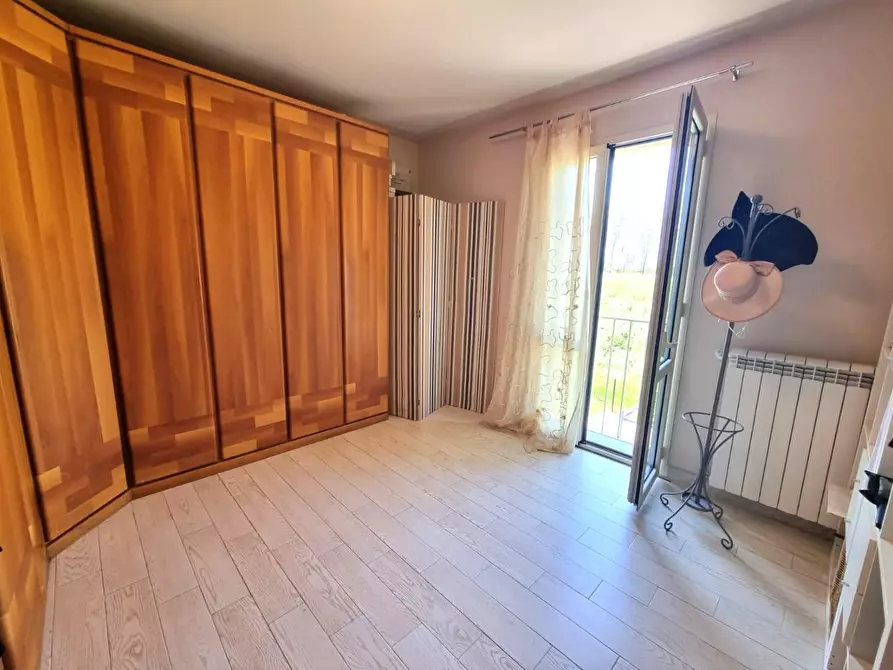 Immagine 18 di Villa in vendita  a San Giuliano Terme