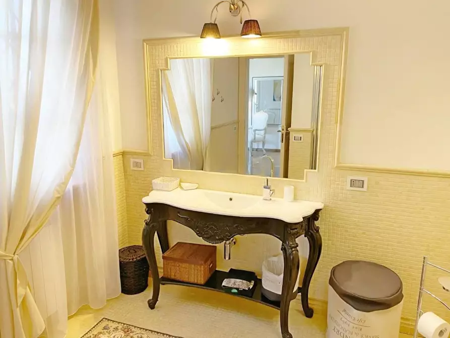 Immagine 20 di Villa in vendita  a Forte Dei Marmi