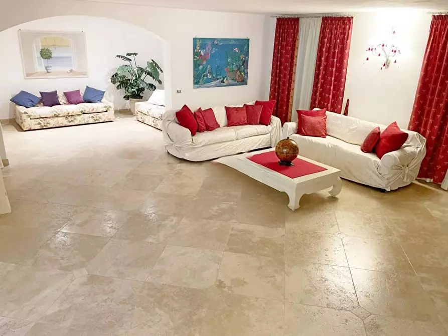 Immagine 34 di Villa in vendita  a Forte Dei Marmi