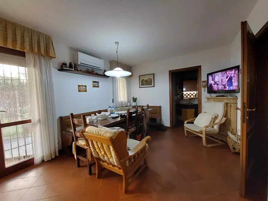 Immagine 21 di Terratetto in vendita  a Pontedera