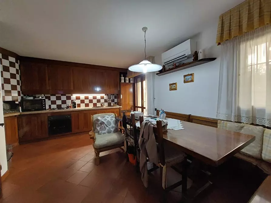 Immagine 26 di Terratetto in vendita  a Pontedera