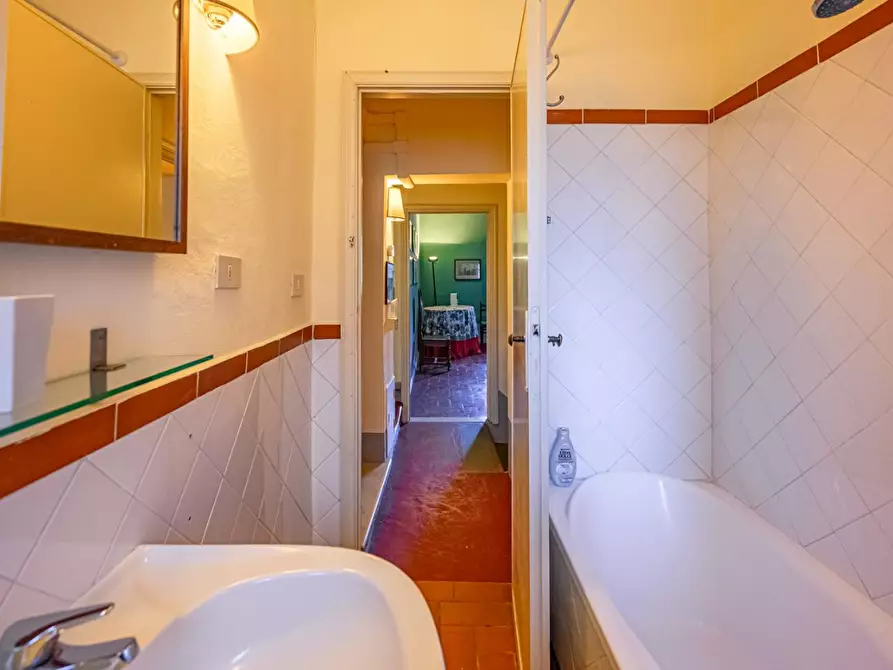 Immagine 40 di Rustico / casale in vendita  a San Giuliano Terme