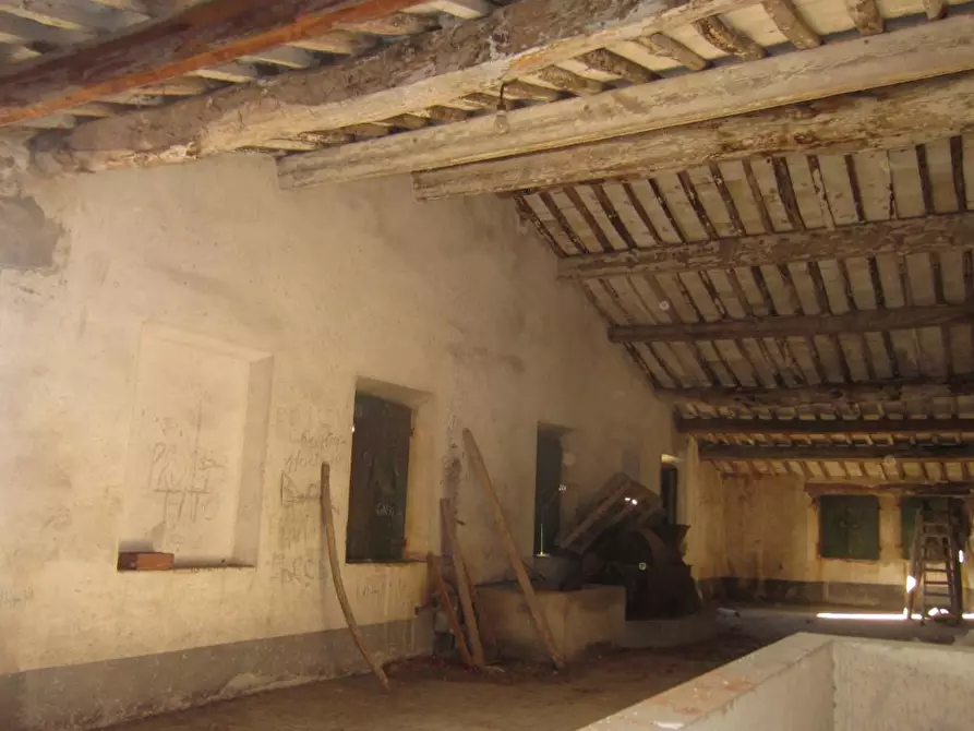 Immagine 52 di Rustico / casale in vendita  a San Giuliano Terme