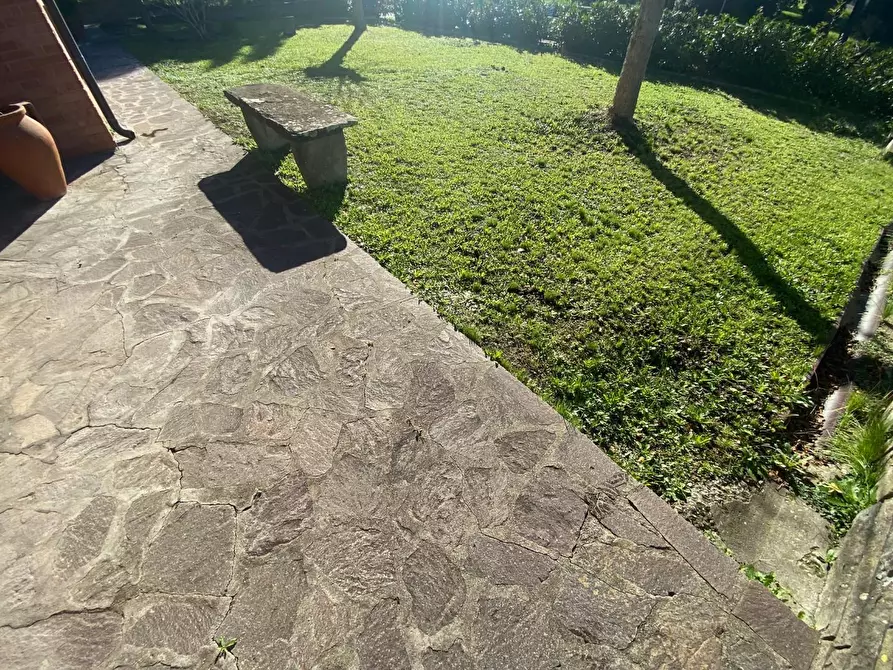 Immagine 13 di Villa in vendita  a Montelupo Fiorentino