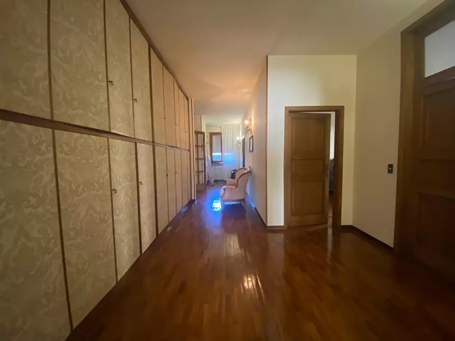 Immagine 7 di Villa in vendita  a Montelupo Fiorentino