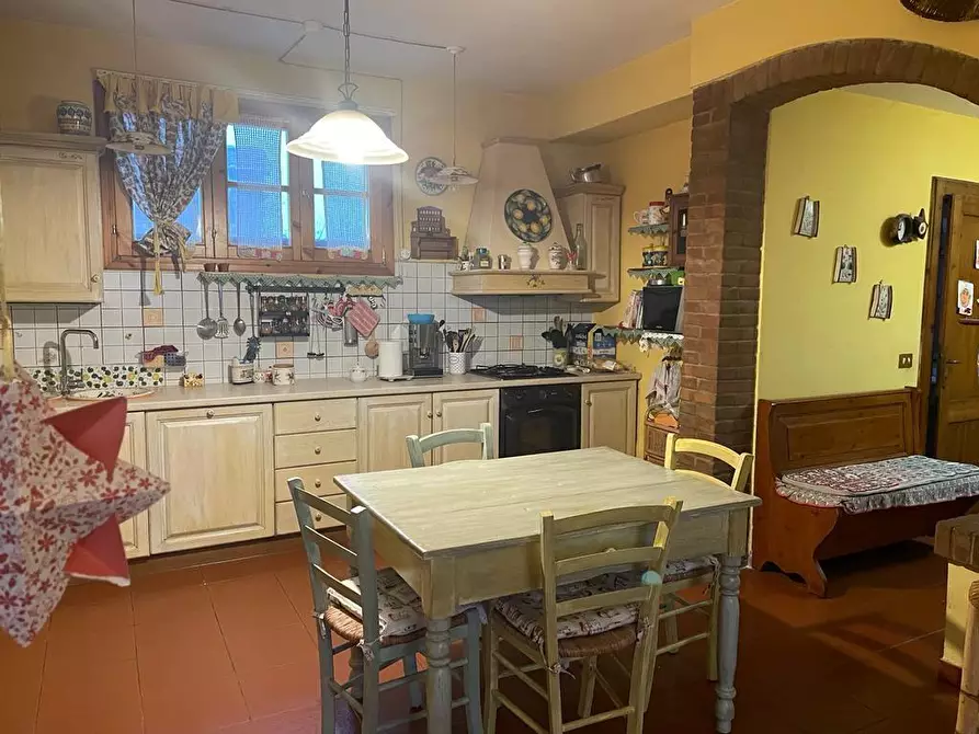 Immagine 5 di Villa in vendita  a San Miniato