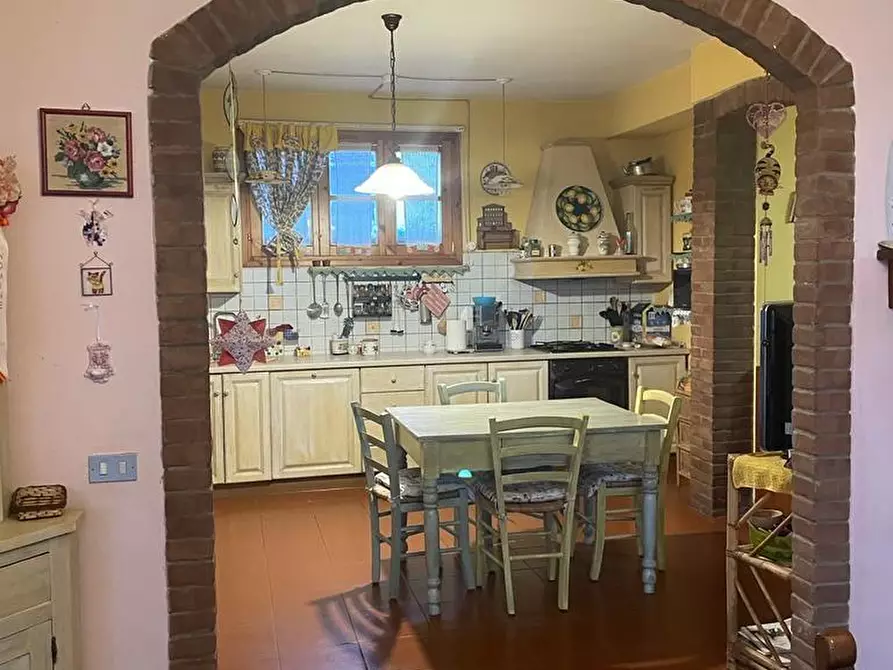 Immagine 3 di Villa in vendita  a San Miniato