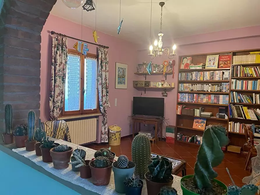 Immagine 15 di Villa in vendita  a San Miniato