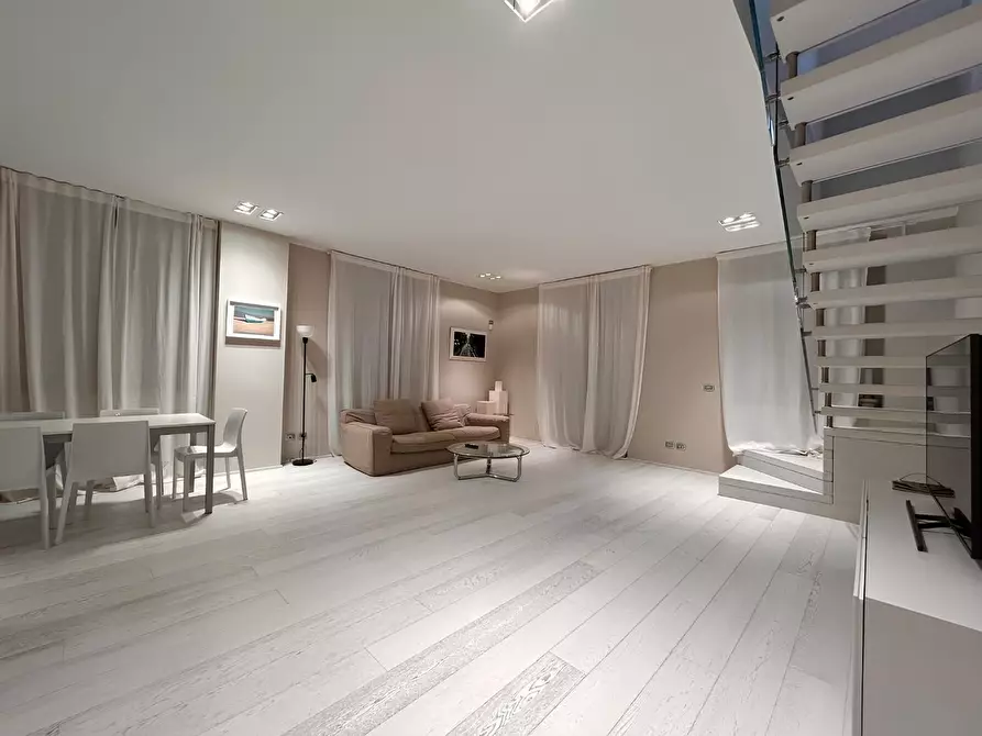 Immagine 2 di Appartamento in affitto  a Forte Dei Marmi