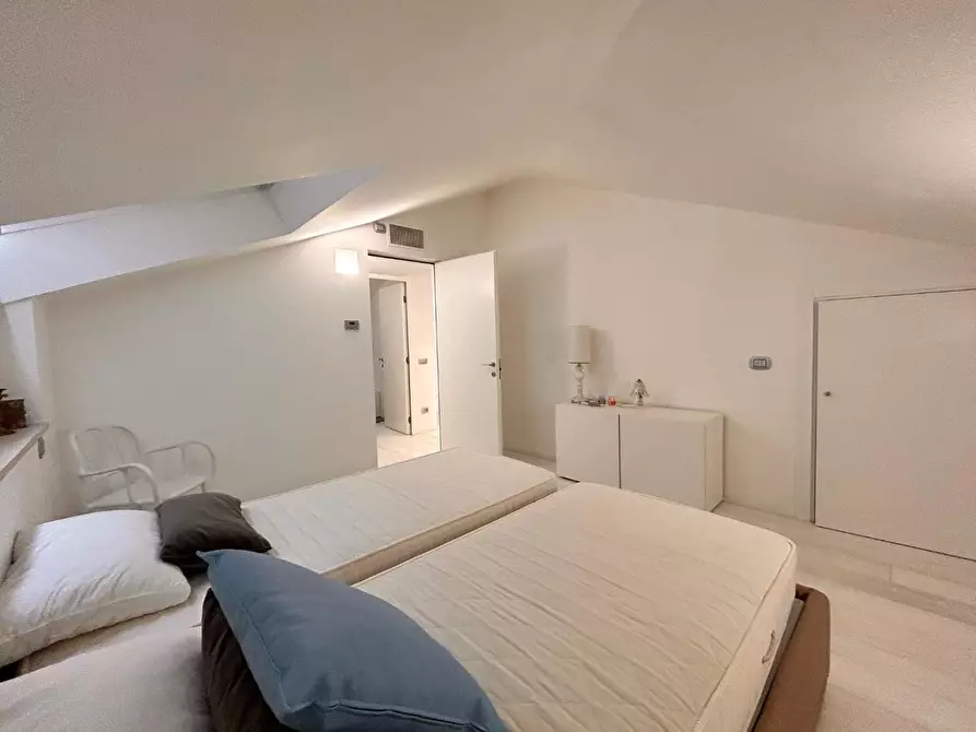 Immagine 19 di Appartamento in affitto  a Forte Dei Marmi