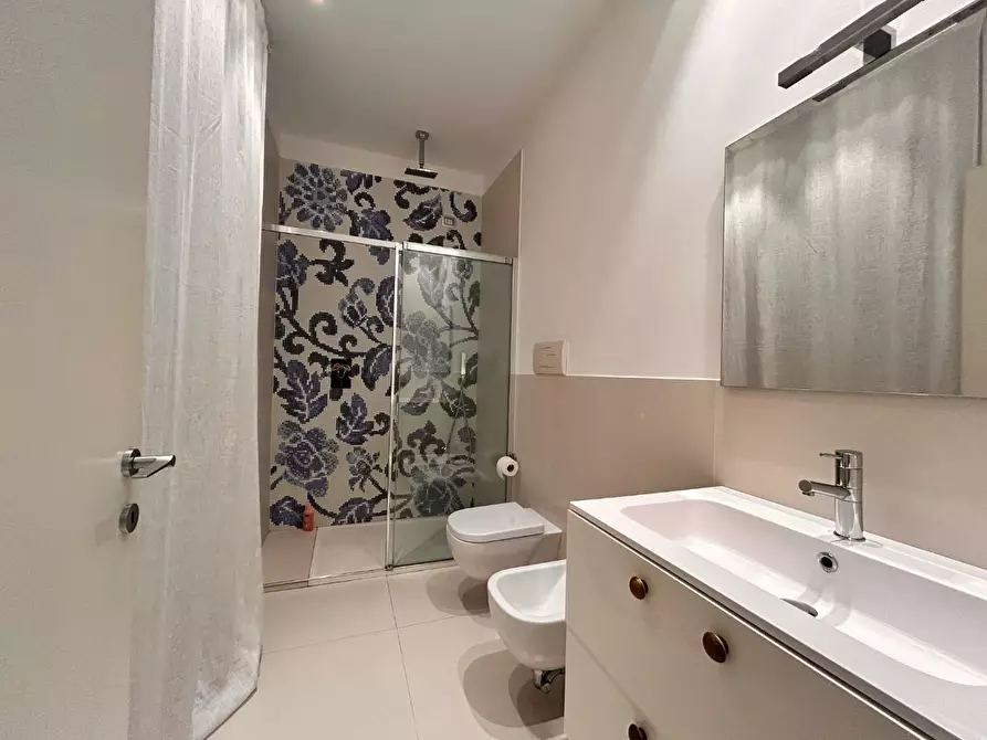 Immagine 12 di Appartamento in affitto  a Forte Dei Marmi