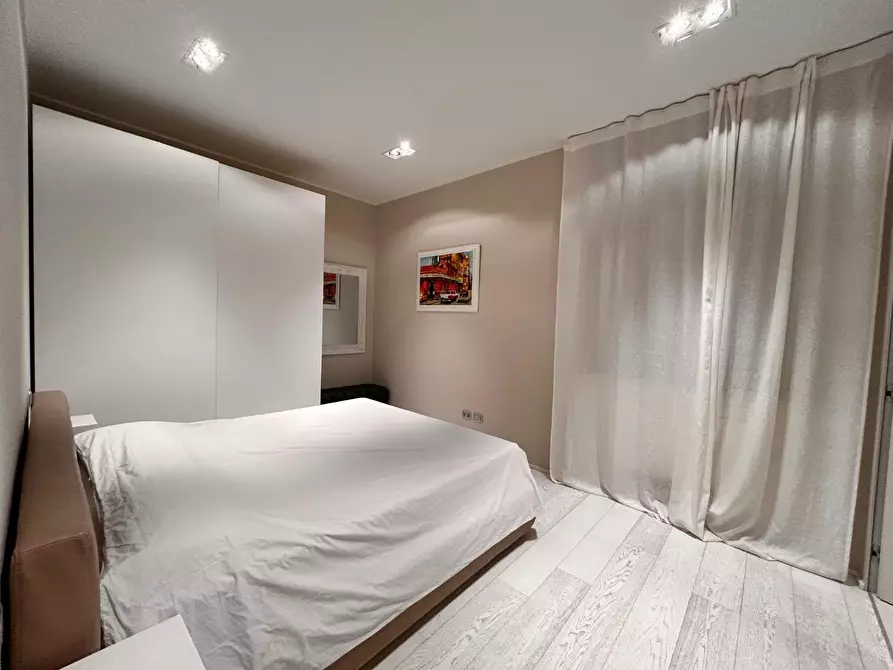 Immagine 10 di Appartamento in affitto  a Forte Dei Marmi