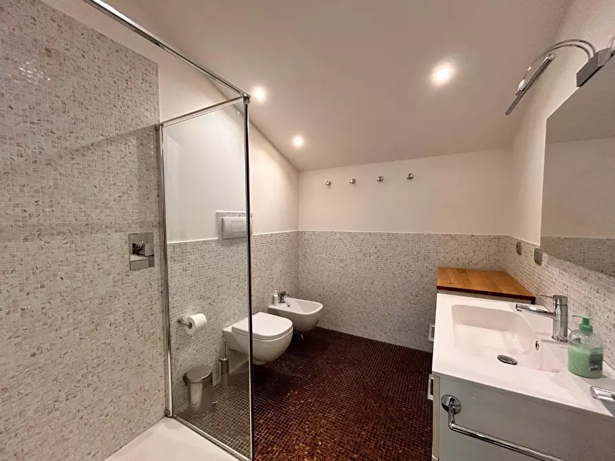 Immagine 14 di Appartamento in affitto  a Forte Dei Marmi