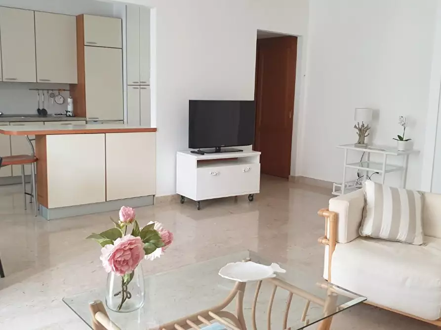 Immagine 2 di Appartamento in affitto  a Forte Dei Marmi