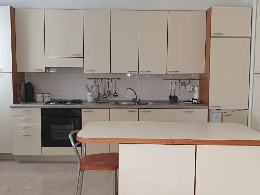 Immagine 6 di Appartamento in affitto  a Forte Dei Marmi