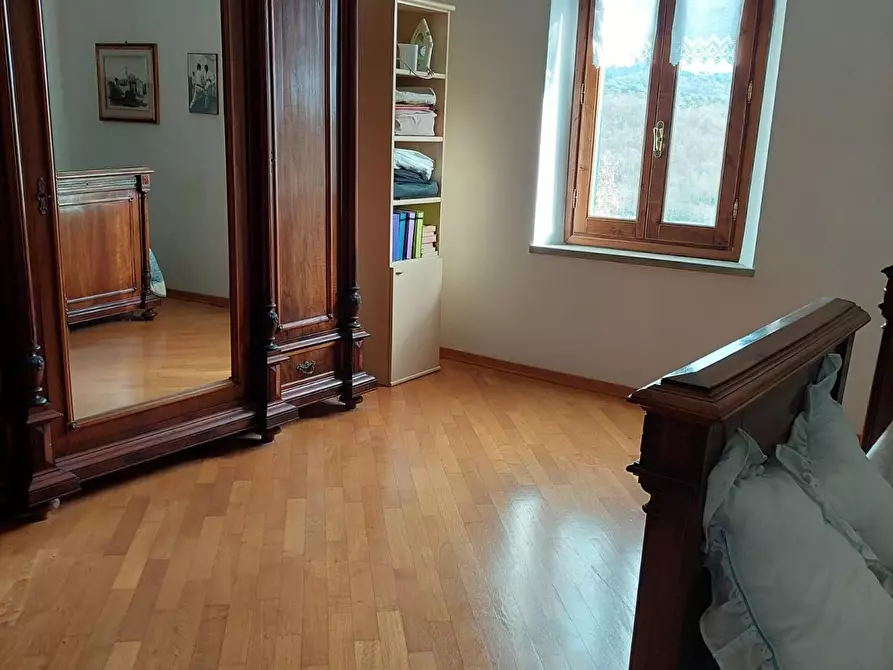 Immagine 23 di Casa colonica in vendita  a Lastra A Signa