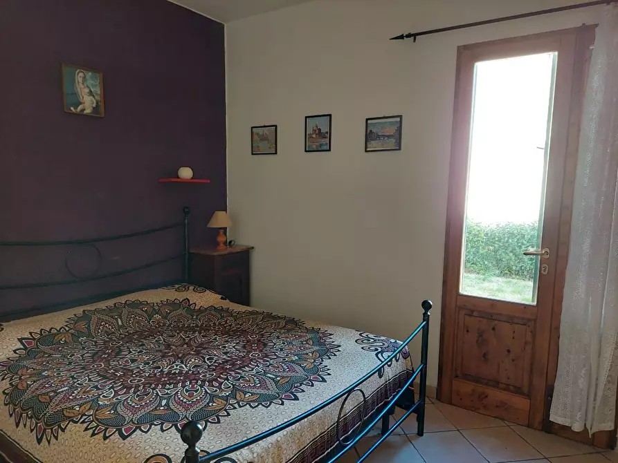 Immagine 27 di Casa colonica in vendita  a Lastra A Signa