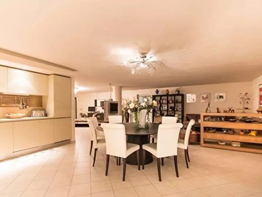 Immagine 38 di Villa in affitto  a Forte Dei Marmi