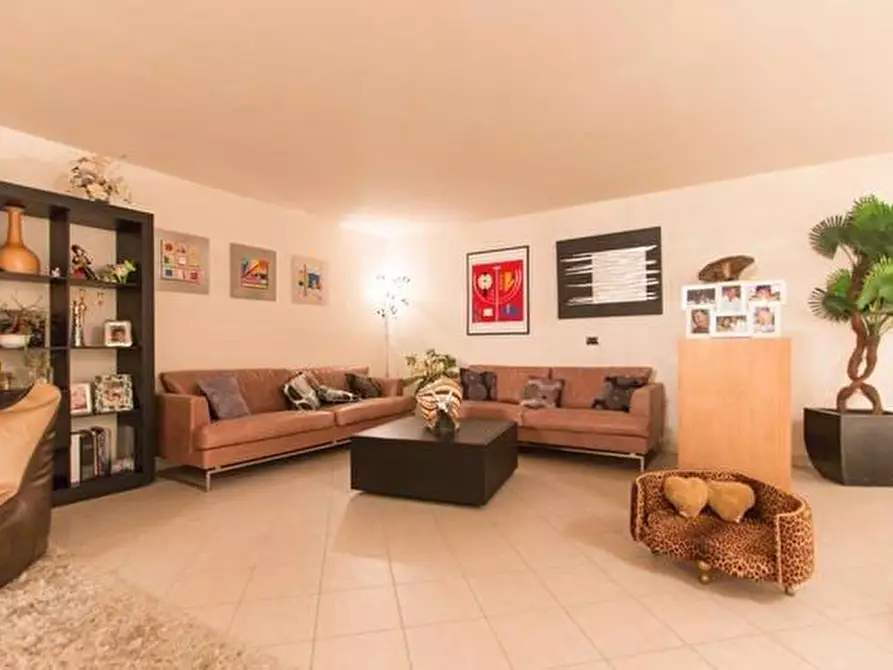 Immagine 39 di Villa in affitto  a Forte Dei Marmi