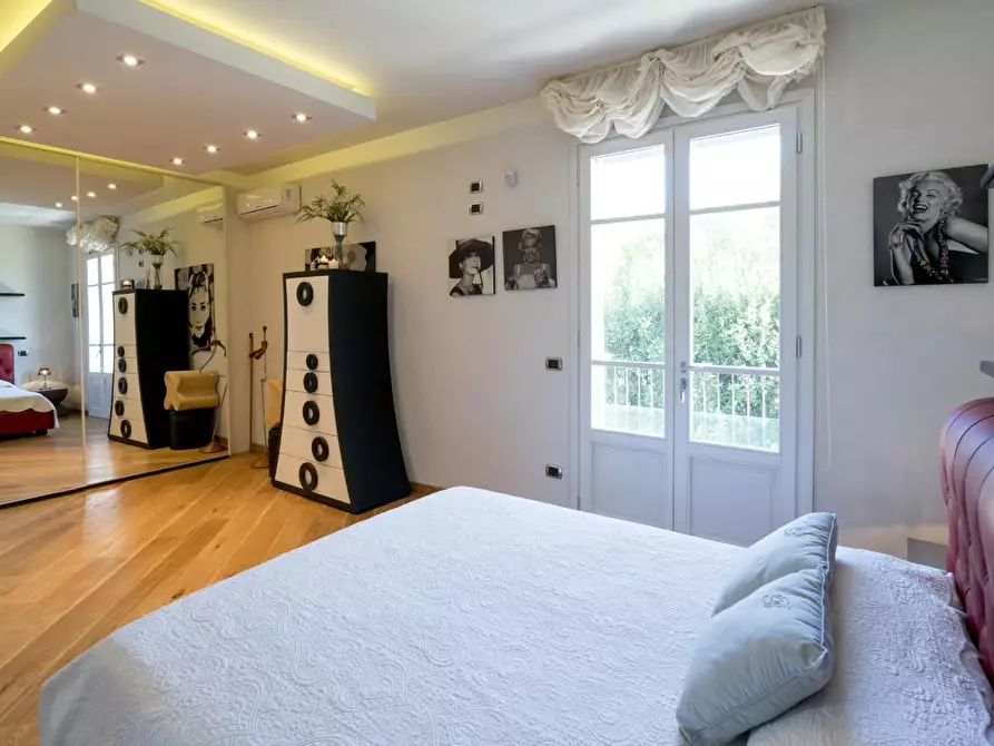 Immagine 19 di Villa in affitto  a Forte Dei Marmi