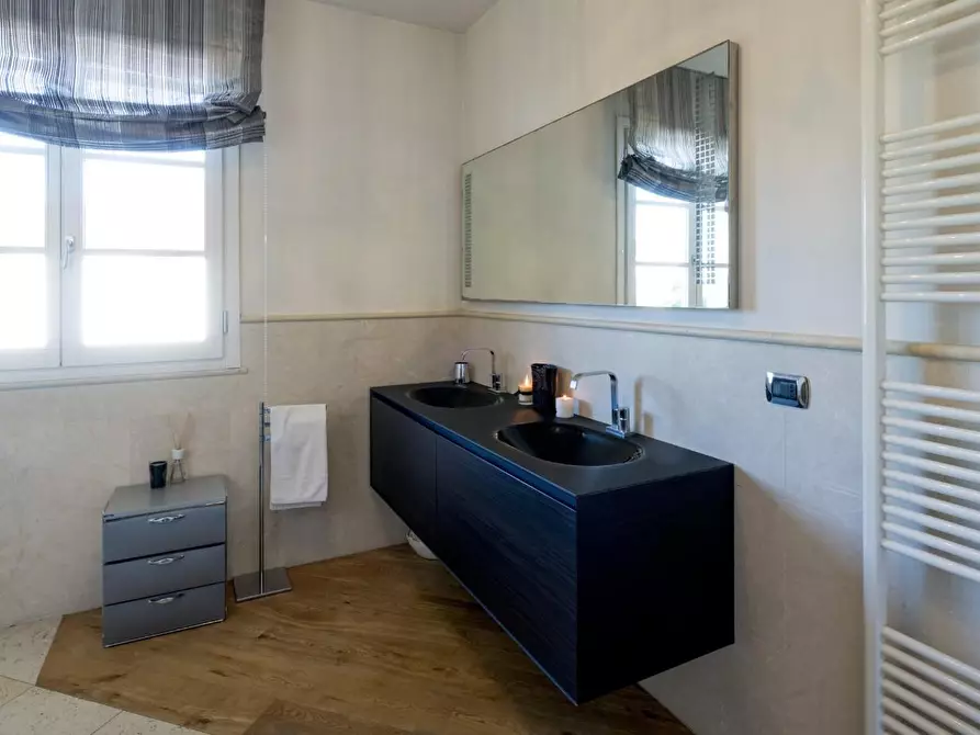 Immagine 22 di Villa in affitto  a Forte Dei Marmi