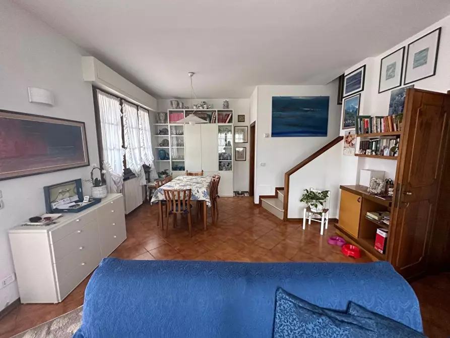 Immagine 13 di Casa indipendente in affitto  a Forte Dei Marmi