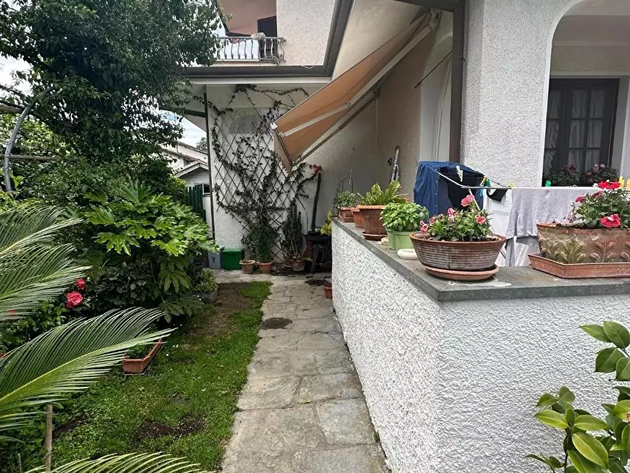 Immagine 7 di Casa indipendente in affitto  a Forte Dei Marmi