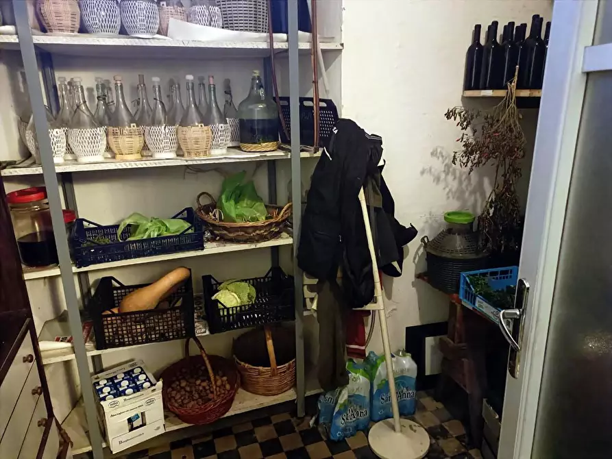 Immagine 31 di Appartamento in vendita  a Carrara