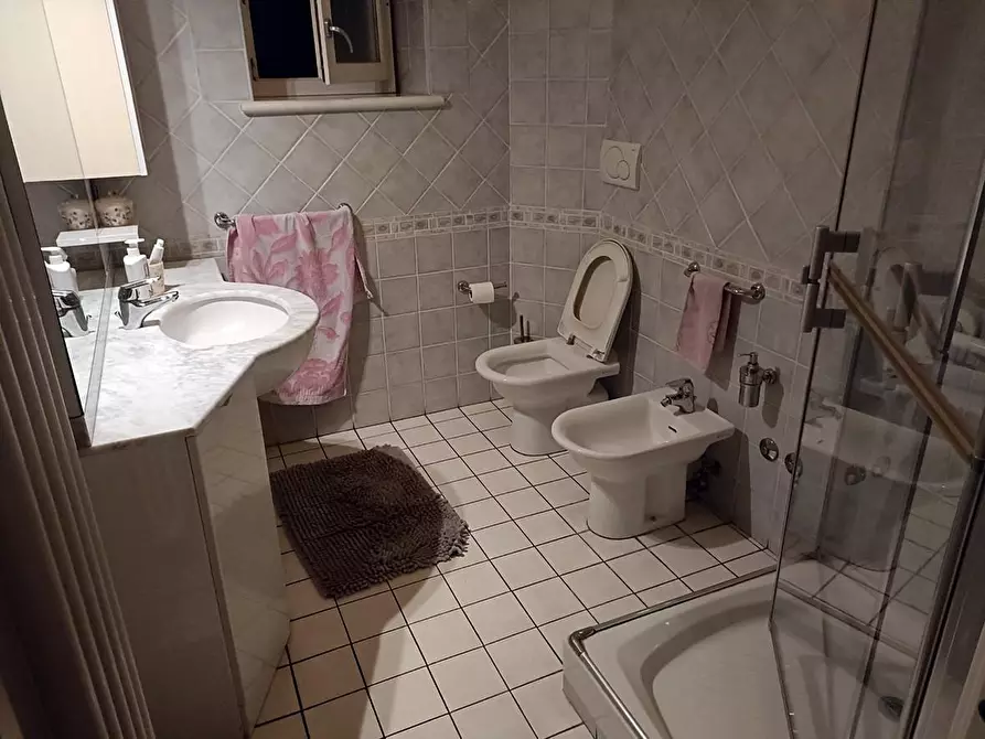 Immagine 14 di Appartamento in vendita  a Carrara